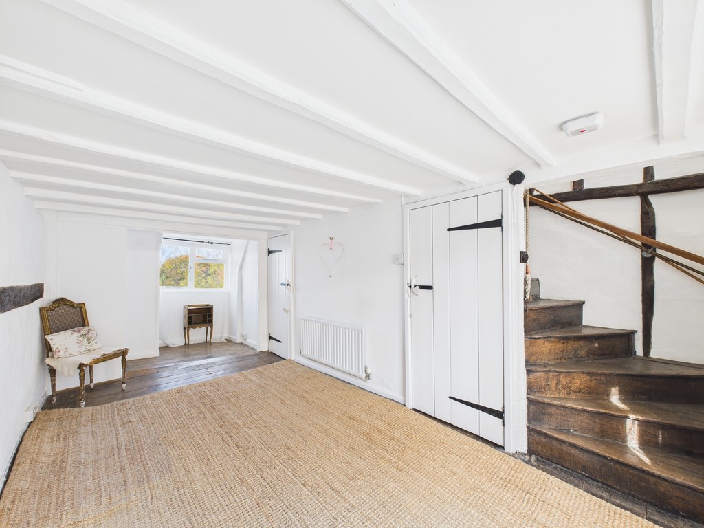 2 bed terraced house for sale in South Street, Cuckfield  - Property Image 4