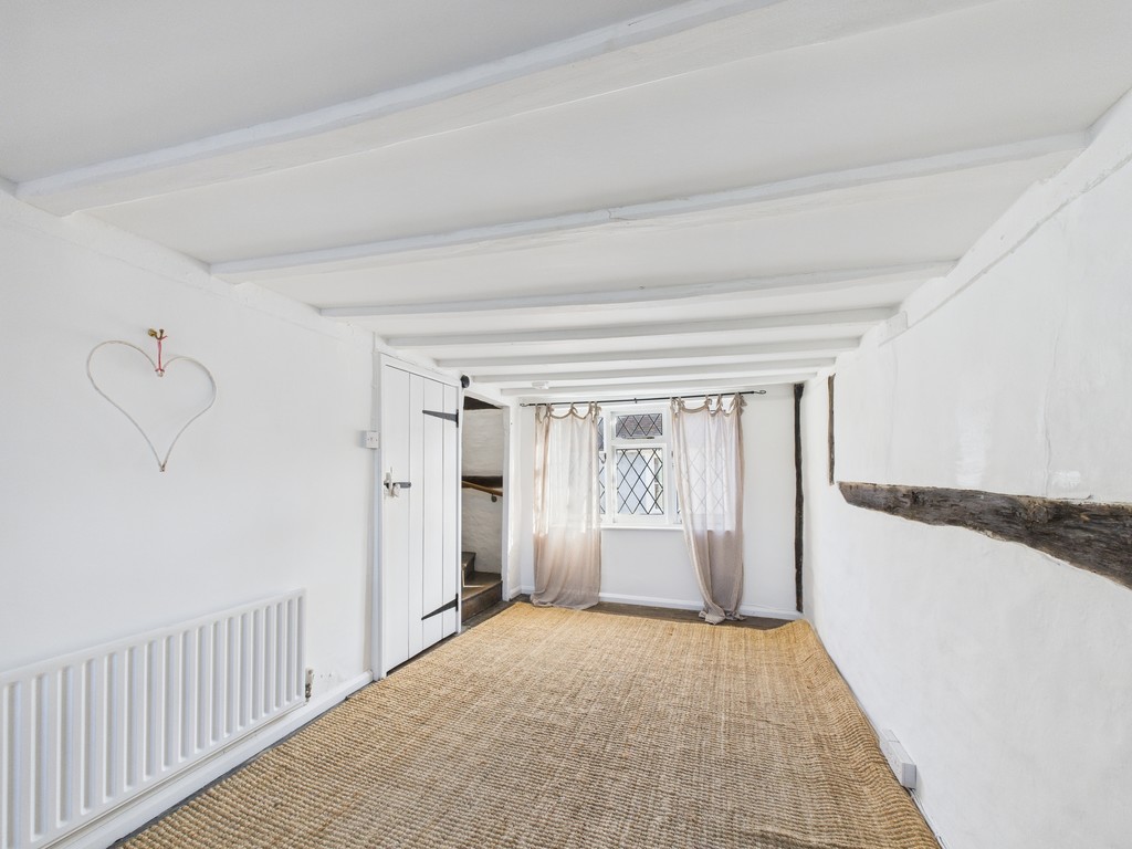 2 bed terraced house for sale in South Street, Cuckfield  - Property Image 5