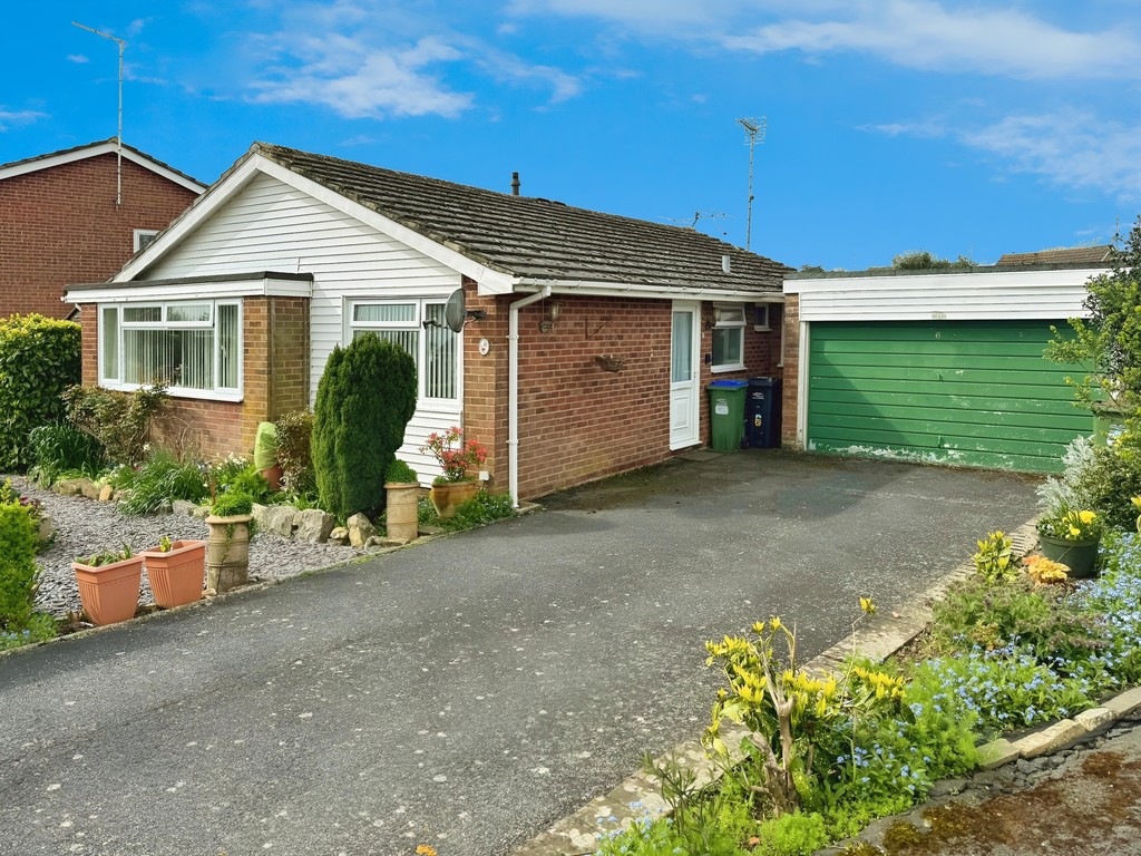 3 bed detached bungalow for sale in Downsview Drive, Haywards Heath - Property Image 1
