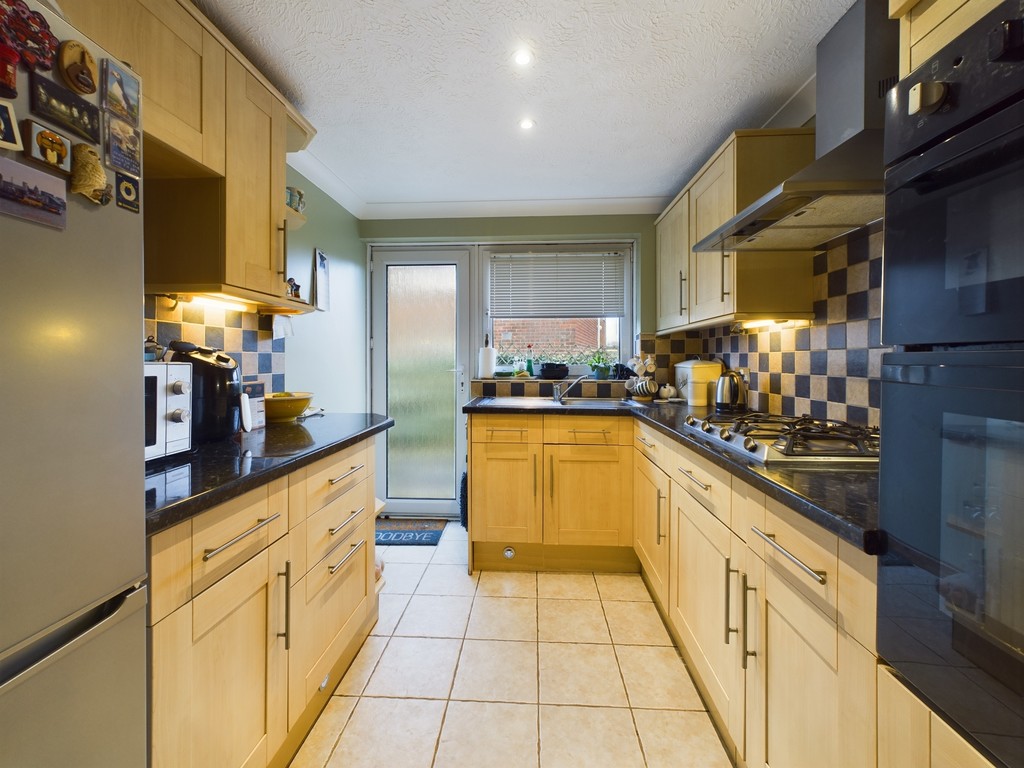 3 bed detached bungalow for sale in Downsview Drive, Haywards Heath  - Property Image 4