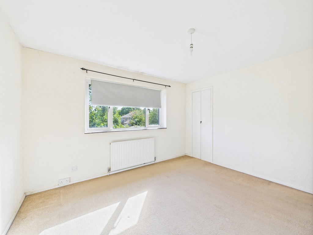 3 bed end of terrace house for sale in Furzefield Road, Horsham  - Property Image 11