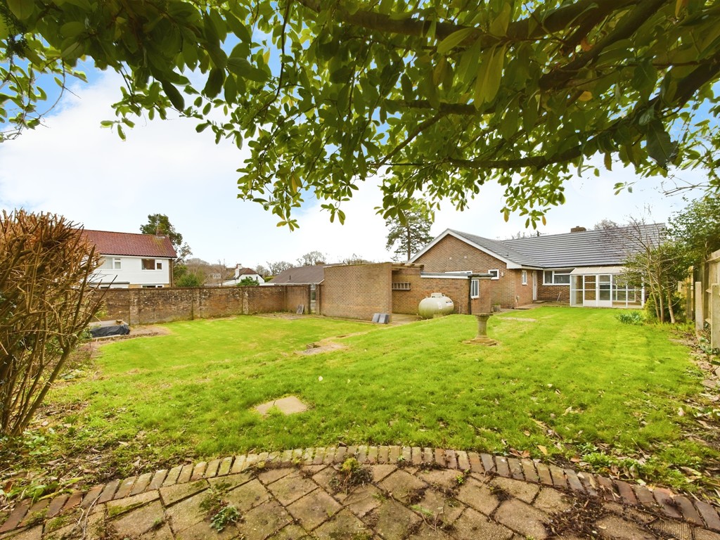 4 bed detached bungalow for sale in Masons Field, Horsham - Property Image 1