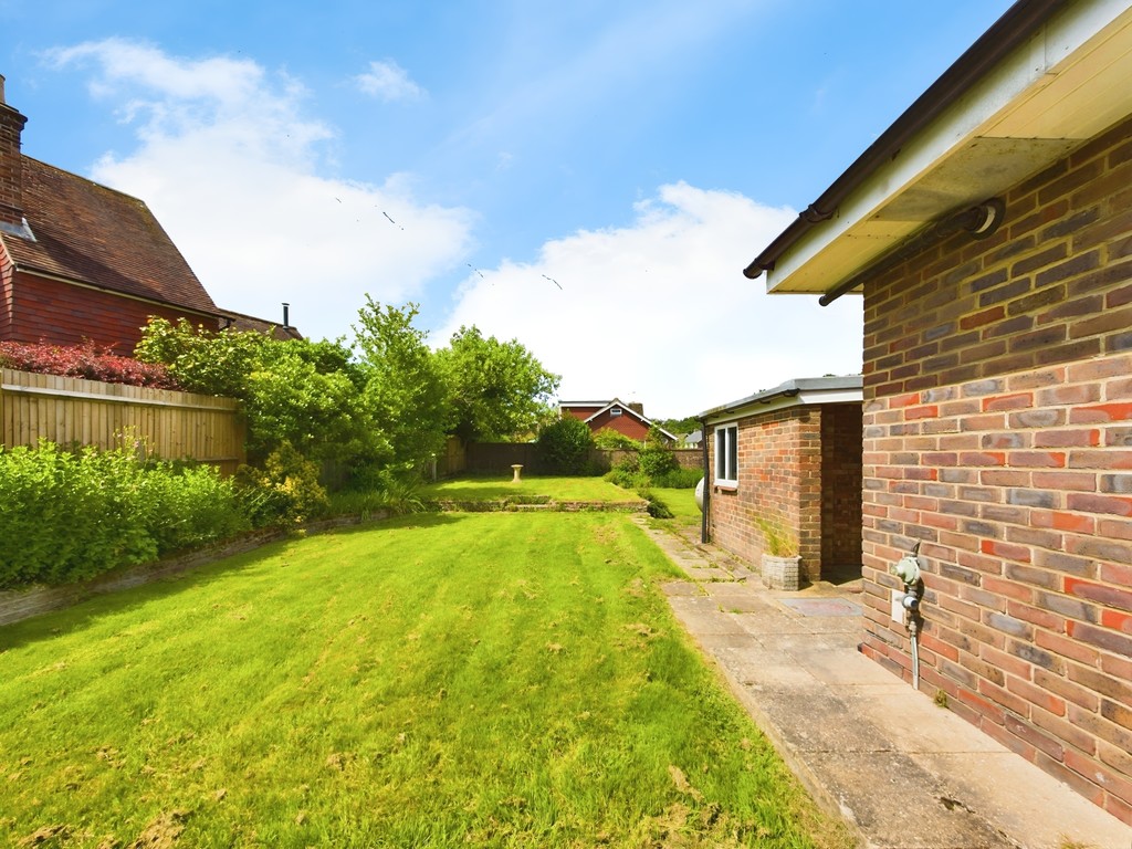 4 bed detached bungalow for sale in Masons Field, Horsham  - Property Image 20