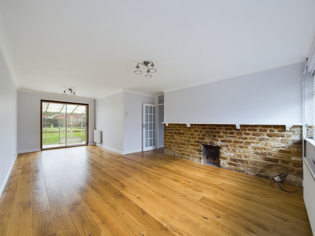4 bed detached bungalow for sale in Masons Field, Horsham  - Property Image 3