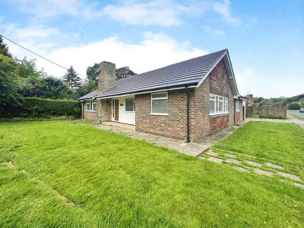 4 bed detached bungalow for sale in Masons Field, Horsham - Property Image 1