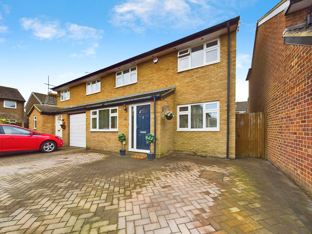 3 bed semi-detached house for sale in Speedwell Way, Horsham - Property Image 1