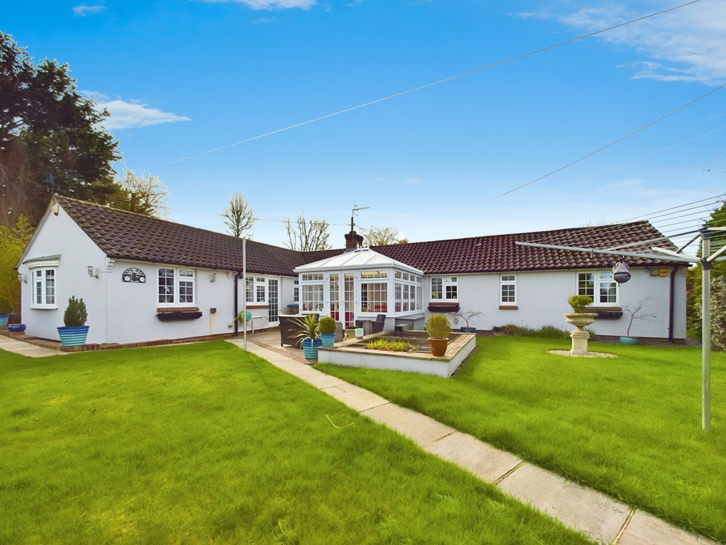 6 bed detached bungalow for sale in Sedgwick Lane, Horsham  - Property Image 36