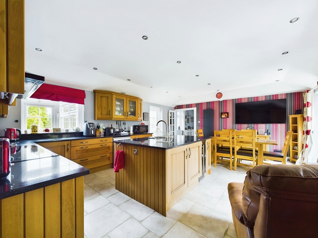6 bed detached bungalow for sale in Sedgwick Lane, Horsham  - Property Image 17