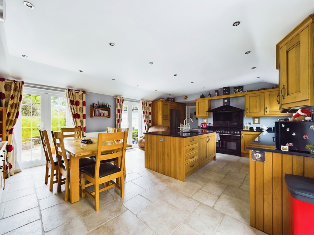 6 bed detached bungalow for sale in Sedgwick Lane, Horsham  - Property Image 2