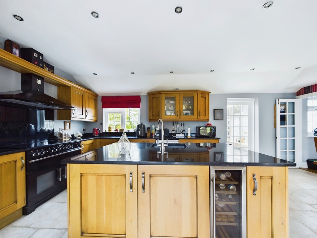 6 bed detached bungalow for sale in Sedgwick Lane, Horsham  - Property Image 16