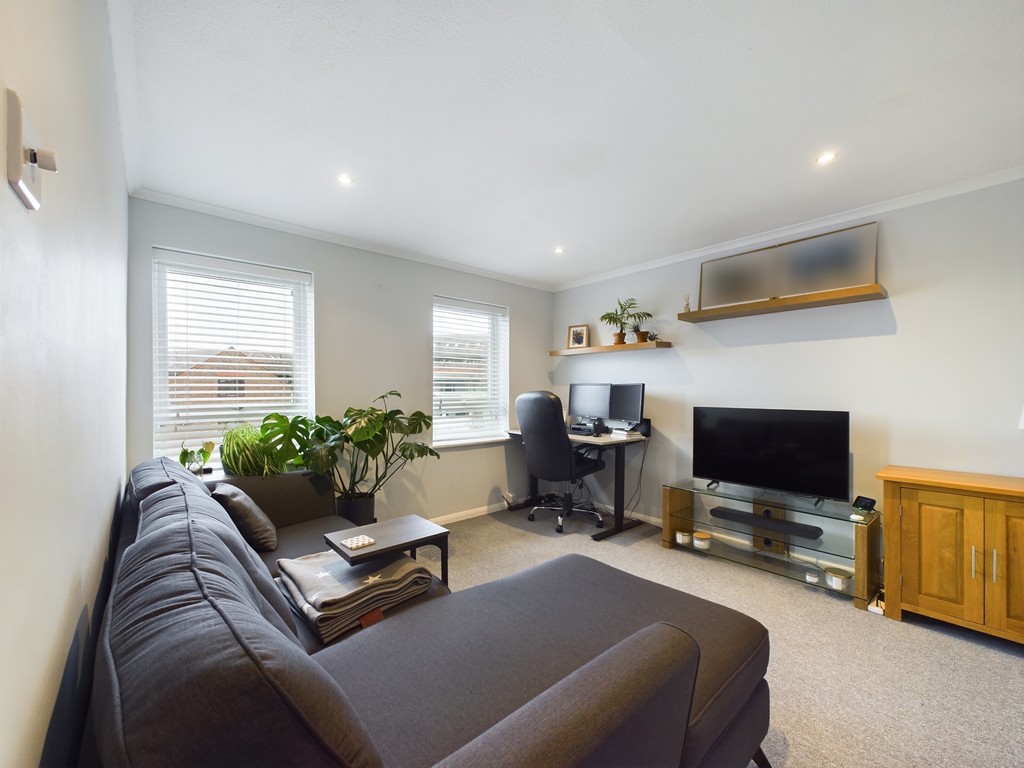 1 bed apartment for sale in Station Road, Horsham  - Property Image 2