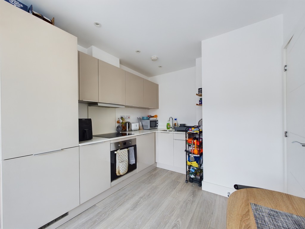 1 bed apartment for sale in North Street, Horsham  - Property Image 3