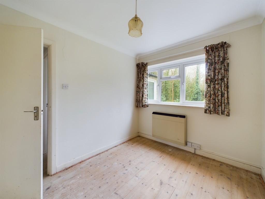 2 bed ground floor flat for sale in Muster Court, Haywards Heath  - Property Image 14