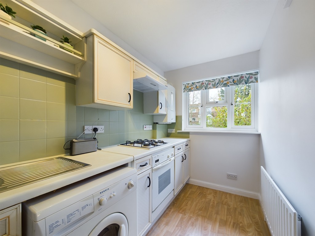 1 bed apartment for sale in Greenacres, Horsham  - Property Image 8