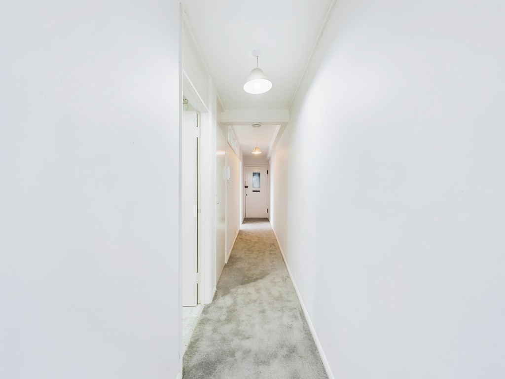 1 bed flat for sale in Gower Road, Haywards Heath  - Property Image 13