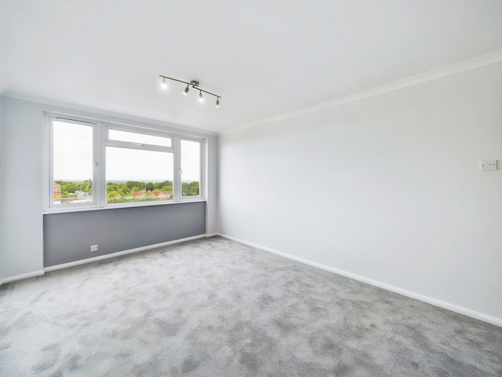 1 bed flat for sale in Gower Road, Haywards Heath  - Property Image 11