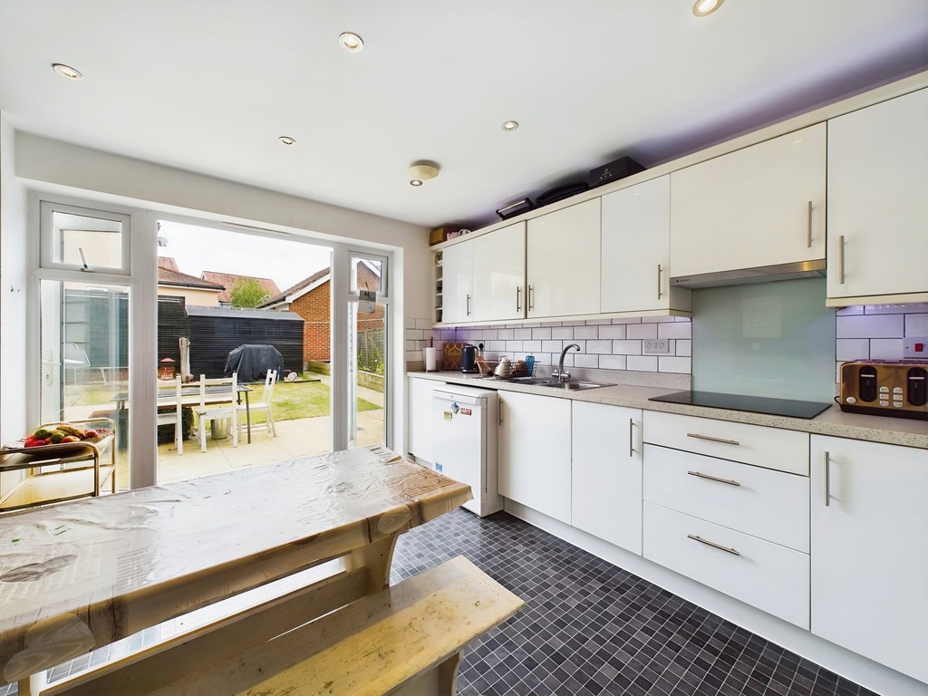 3 bed semi-detached house for sale in Larkspur Drive, Burgess Hill  - Property Image 6
