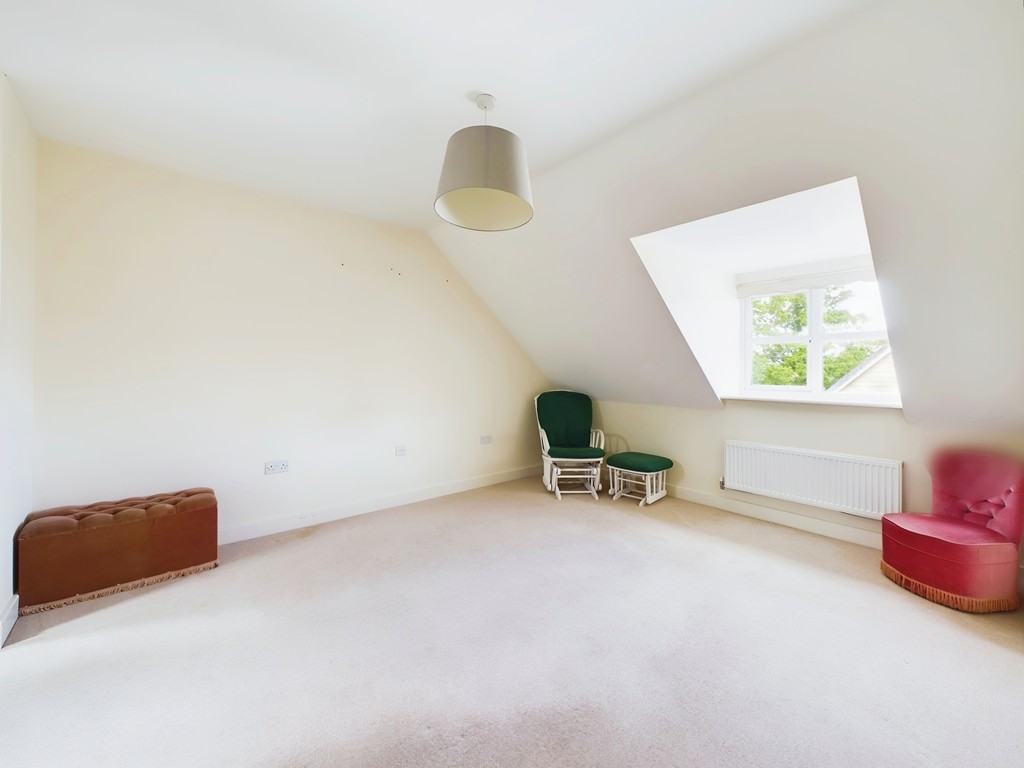 3 bed semi-detached house for sale in Larkspur Drive, Burgess Hill  - Property Image 15