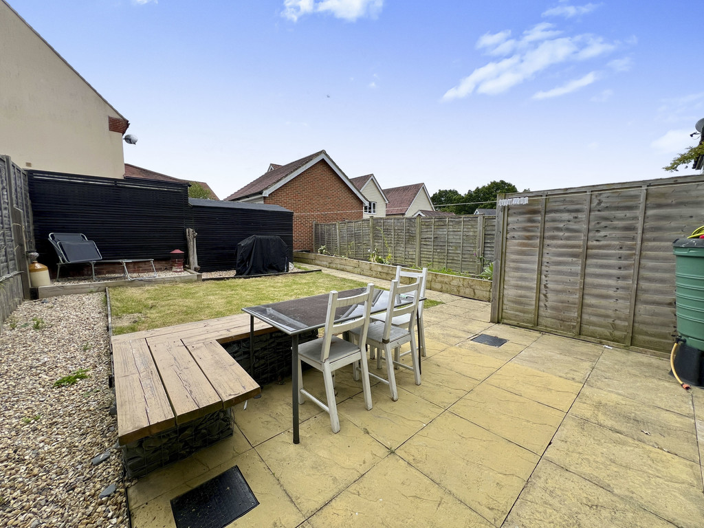 3 bed semi-detached house for sale in Larkspur Drive, Burgess Hill  - Property Image 9