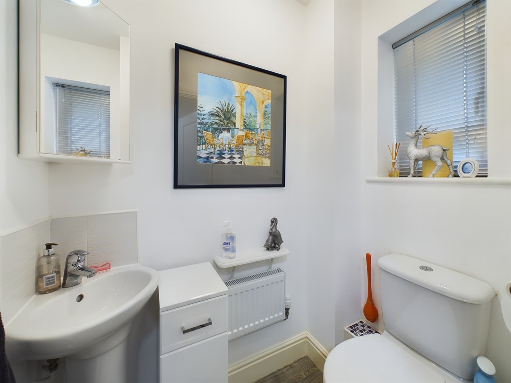 2 bed semi-detached house for sale in Chapman Way, Haywards Heath  - Property Image 9