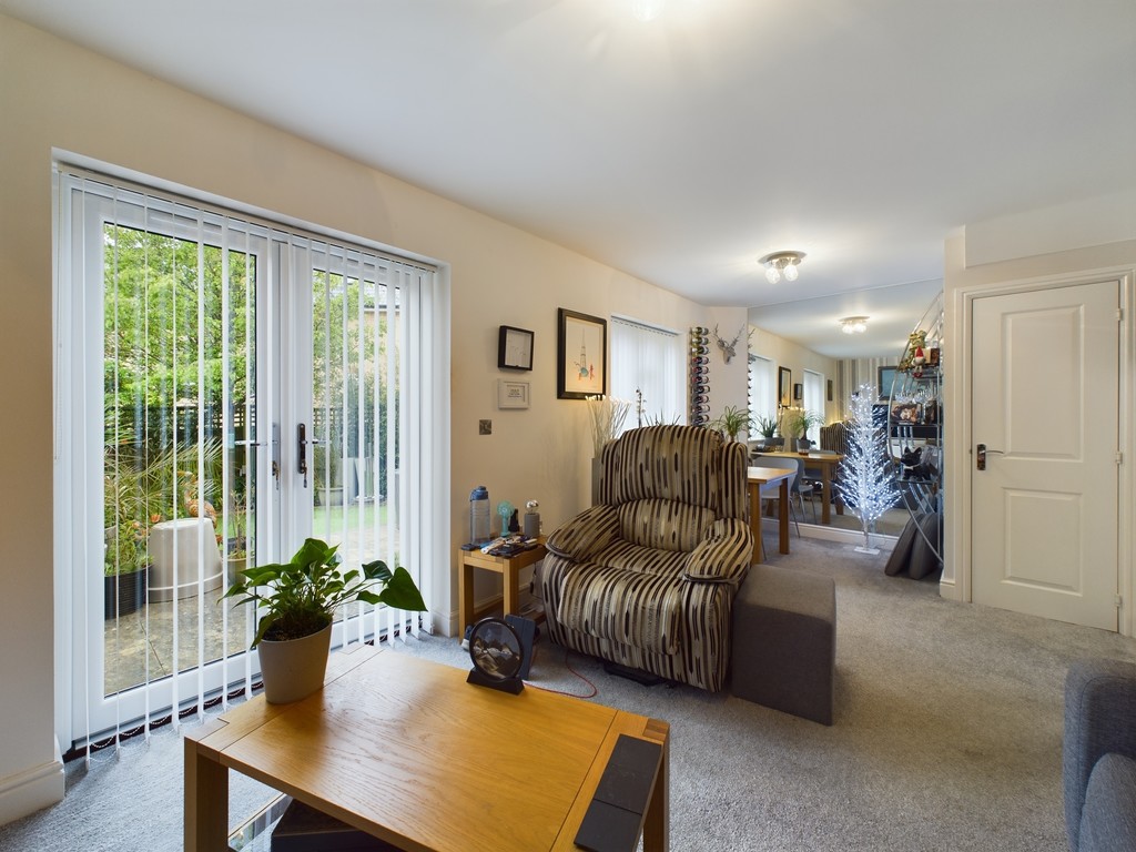 2 bed semi-detached house for sale in Chapman Way, Haywards Heath  - Property Image 4