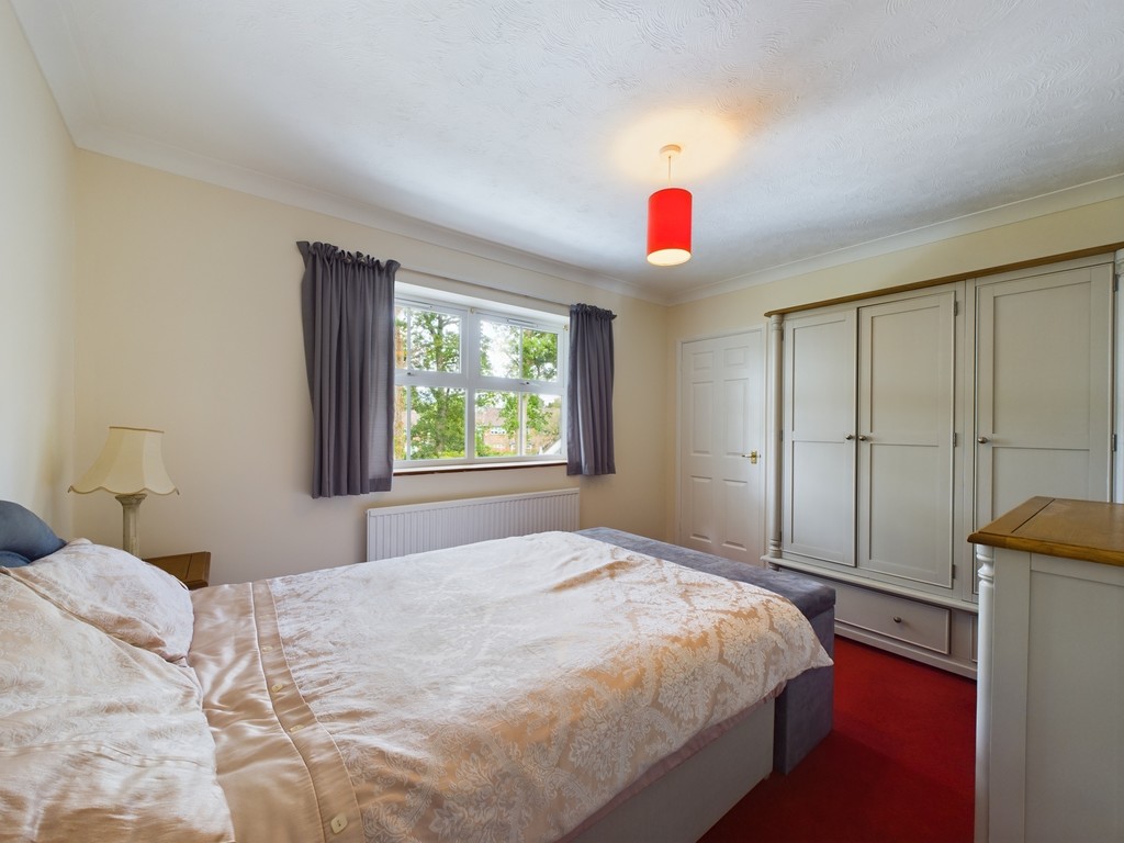 5 bed detached house for sale in Lime Kiln Road, Horsham  - Property Image 15
