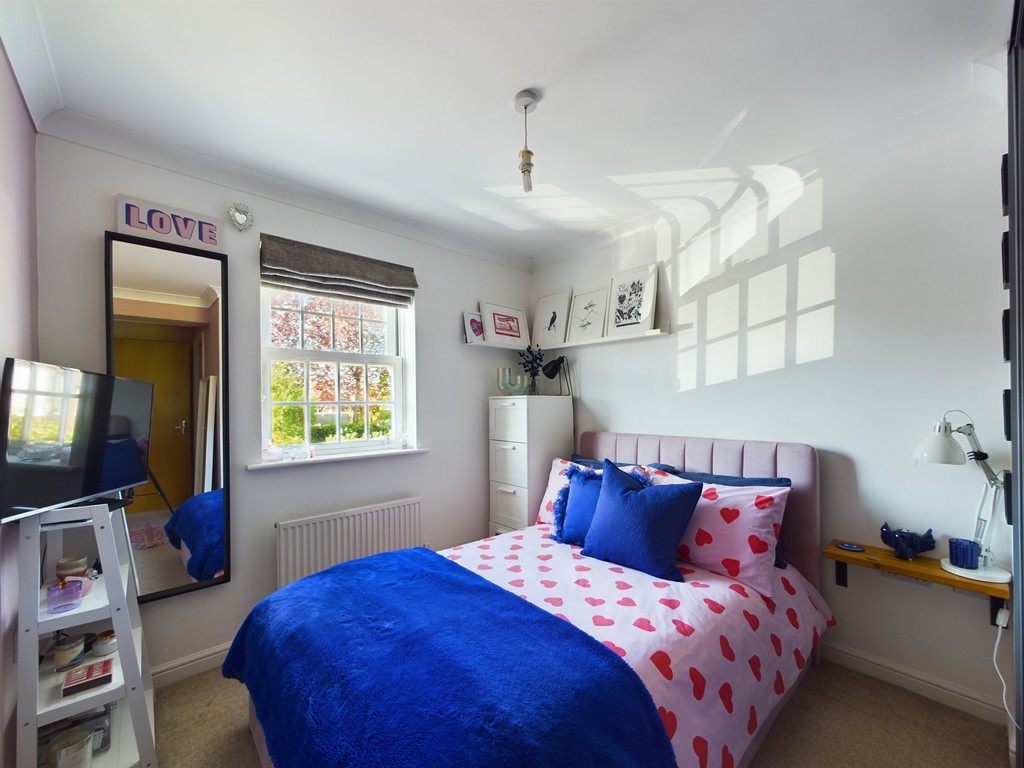 2 bed apartment for sale in Brighton Road, Horsham  - Property Image 5
