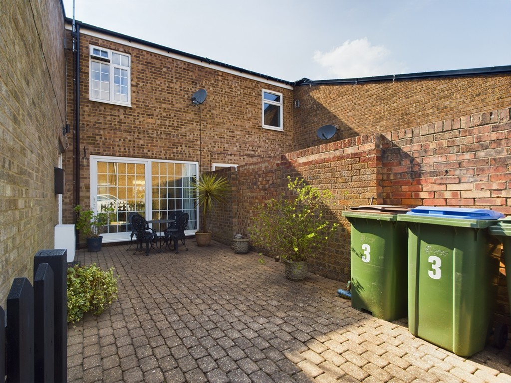 3 bed terraced house for sale, Horsham  - Property Image 13