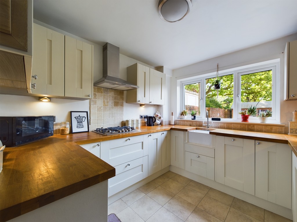 3 bed terraced house for sale, Horsham  - Property Image 9