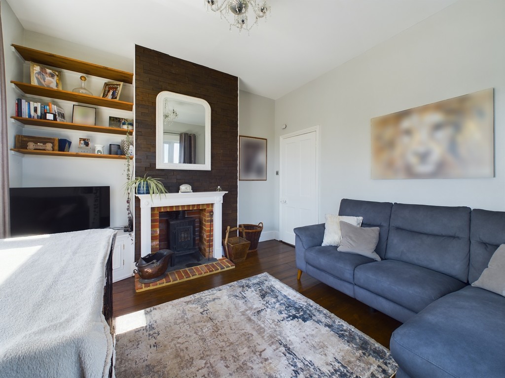 2 bed flat for sale in Lewes Road, Haywards Heath  - Property Image 8