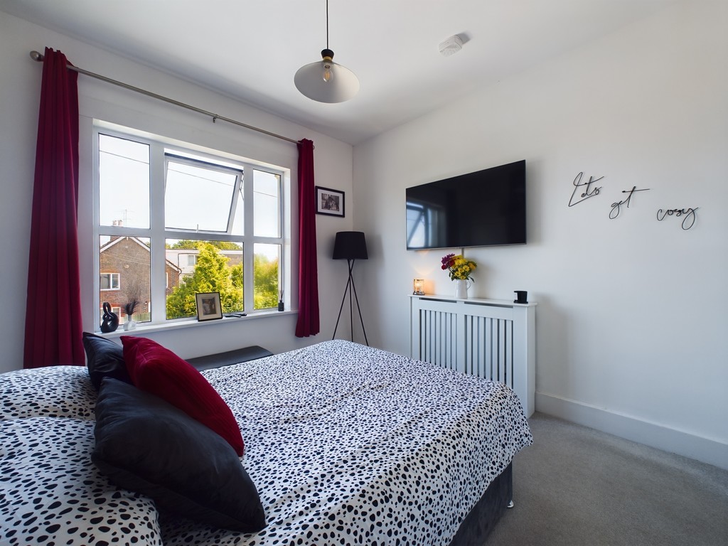 2 bed flat for sale in Lewes Road, Haywards Heath  - Property Image 13