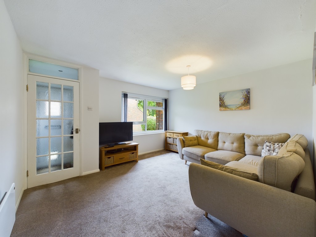 2 bed terraced house for sale in The Timbers, Horsham  - Property Image 2