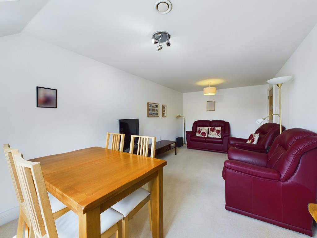 2 bed apartment for sale in Brighton Road, Horsham  - Property Image 9