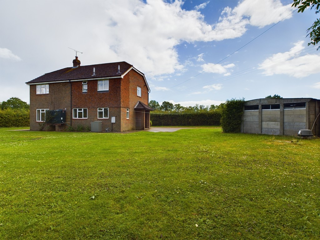4 bed detached house to rent in Faygate Lane, Horsham  - Property Image 28