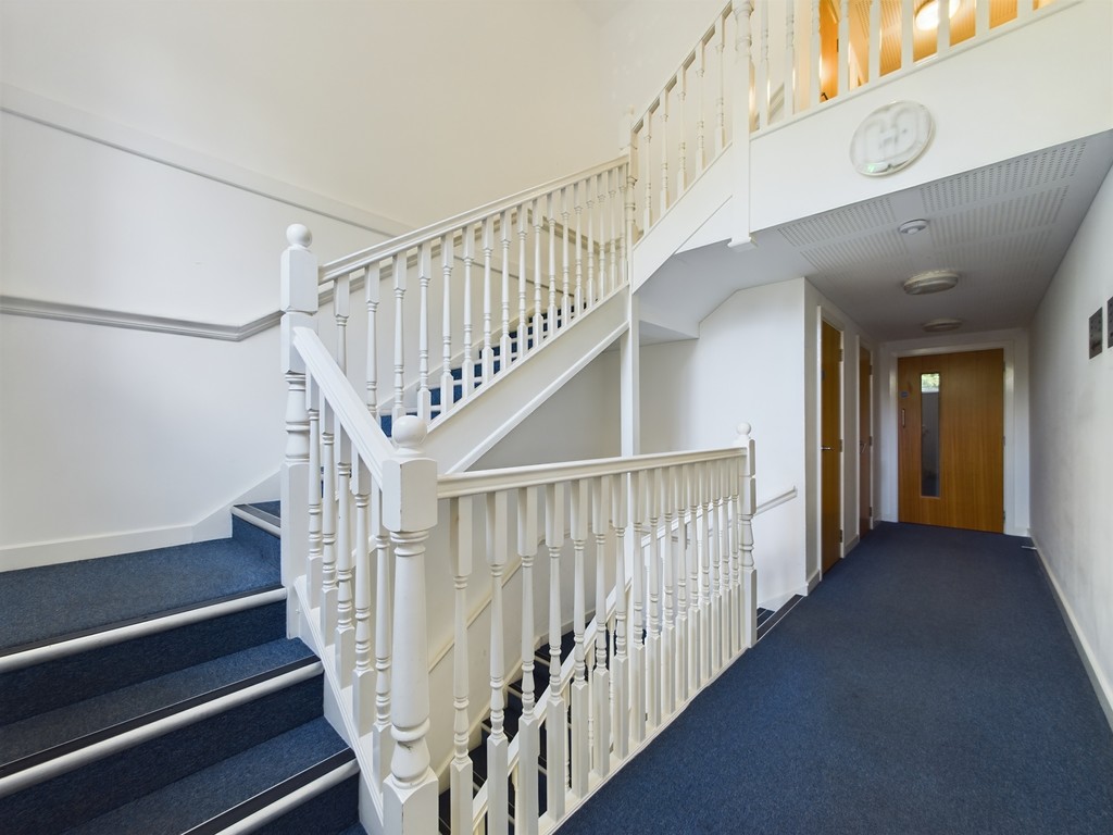 1 bed apartment for sale in Kennedy Road, Horsham  - Property Image 8