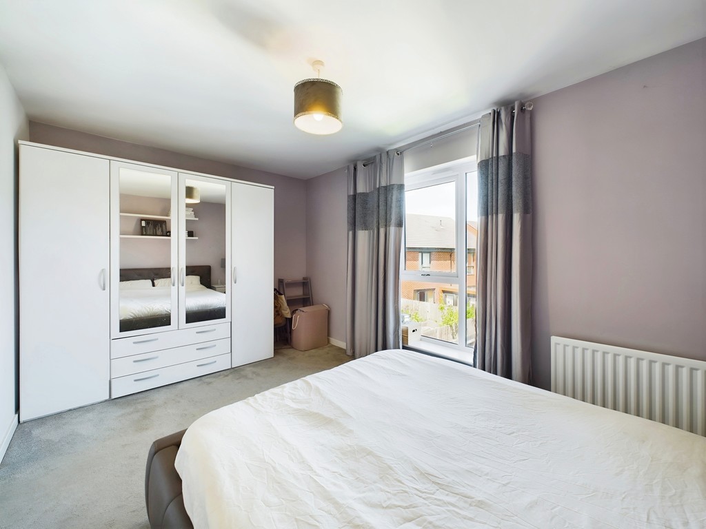 2 bed end of terrace house for sale in Stanford Brook Way, Crawley  - Property Image 14