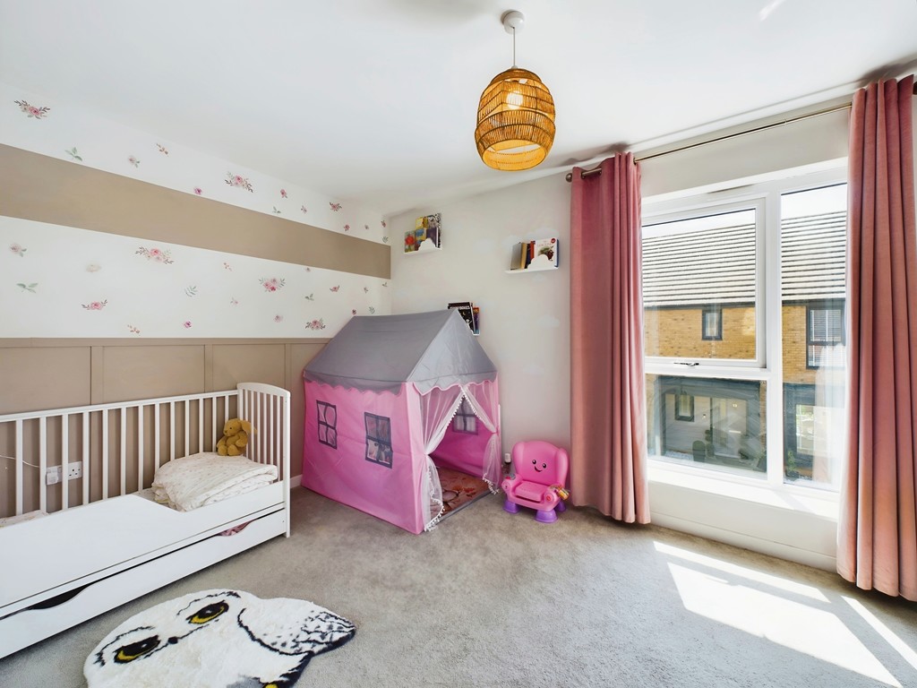 2 bed end of terrace house for sale in Stanford Brook Way, Crawley  - Property Image 16