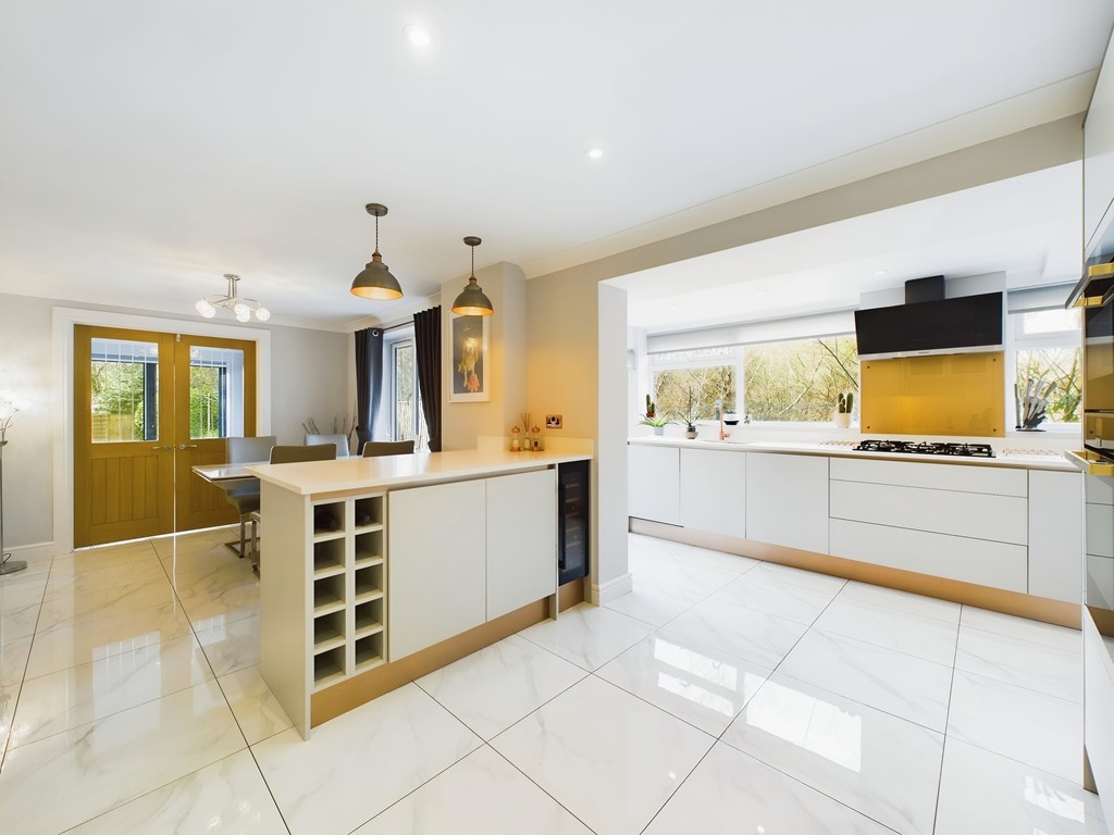 4 bed detached house for sale in Sunnywood Drive, Haywards Heath - Property Image 1