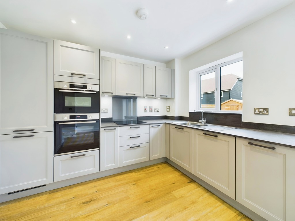 3 bed semi-detached house for sale in Spring Bank, Haywards Heath  - Property Image 3