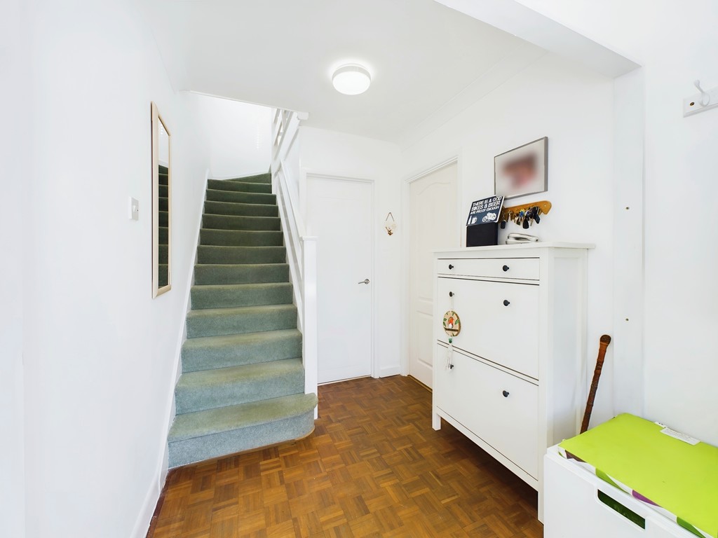 3 bed semi-detached house for sale in Barnmead, Haywards Heath  - Property Image 10