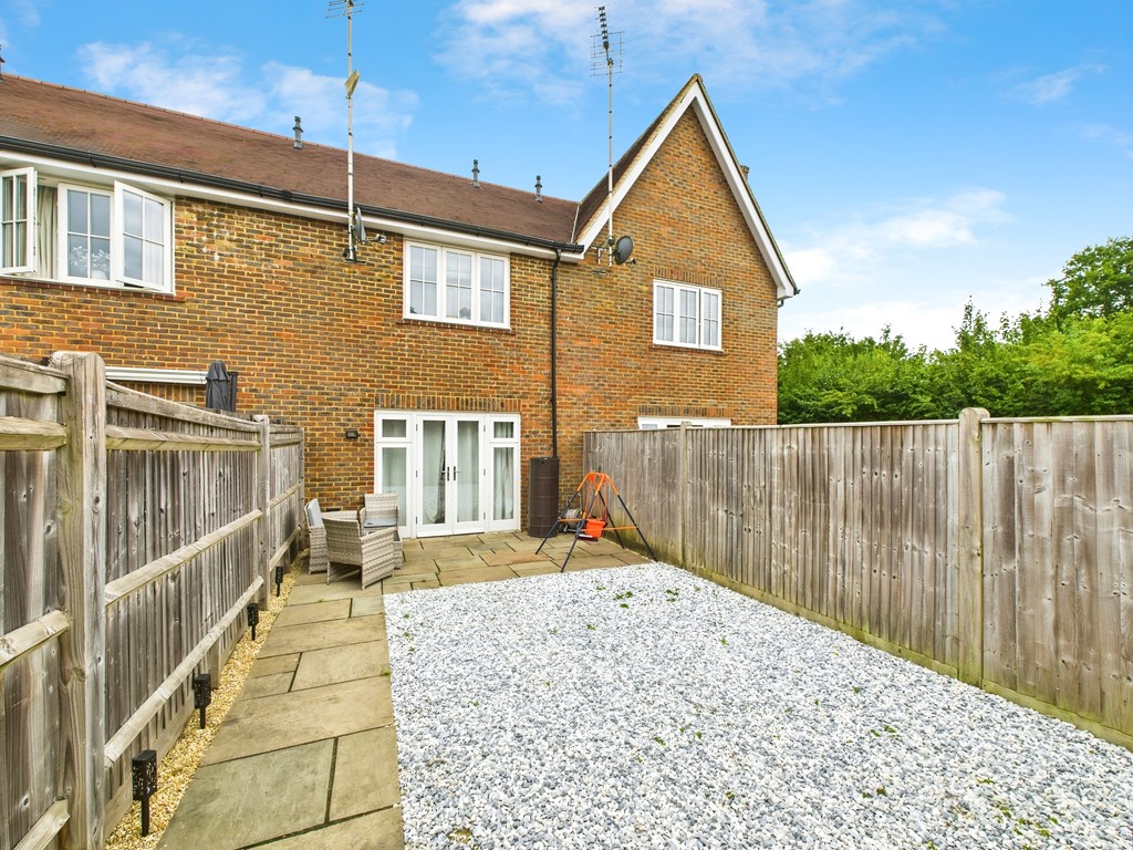 2 bed terraced house for sale in Willow Place, Barns Green  - Property Image 8