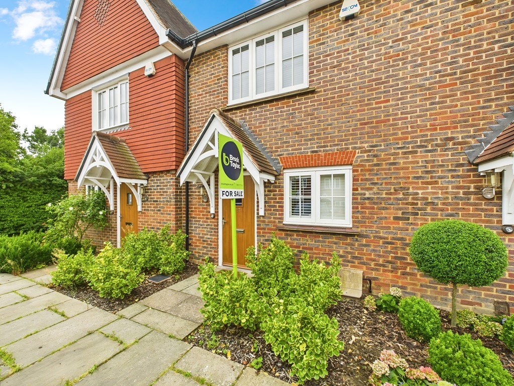 2 bed terraced house for sale in Willow Place, Barns Green  - Property Image 13