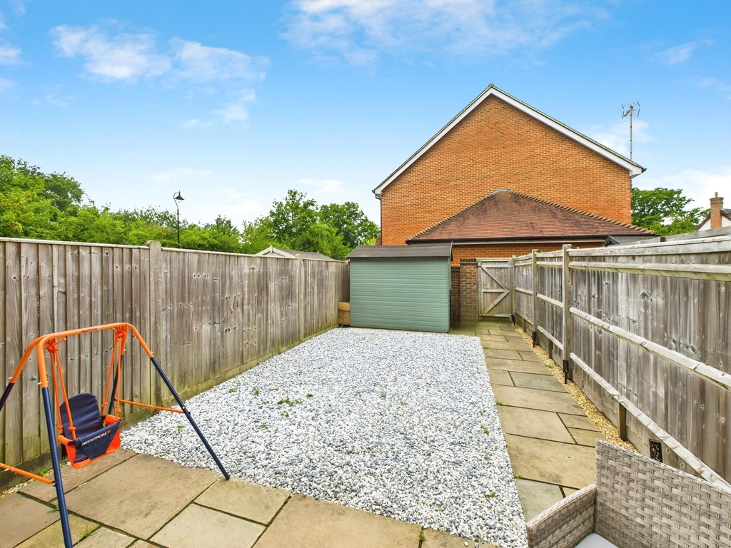 2 bed terraced house for sale in Willow Place, Barns Green  - Property Image 7