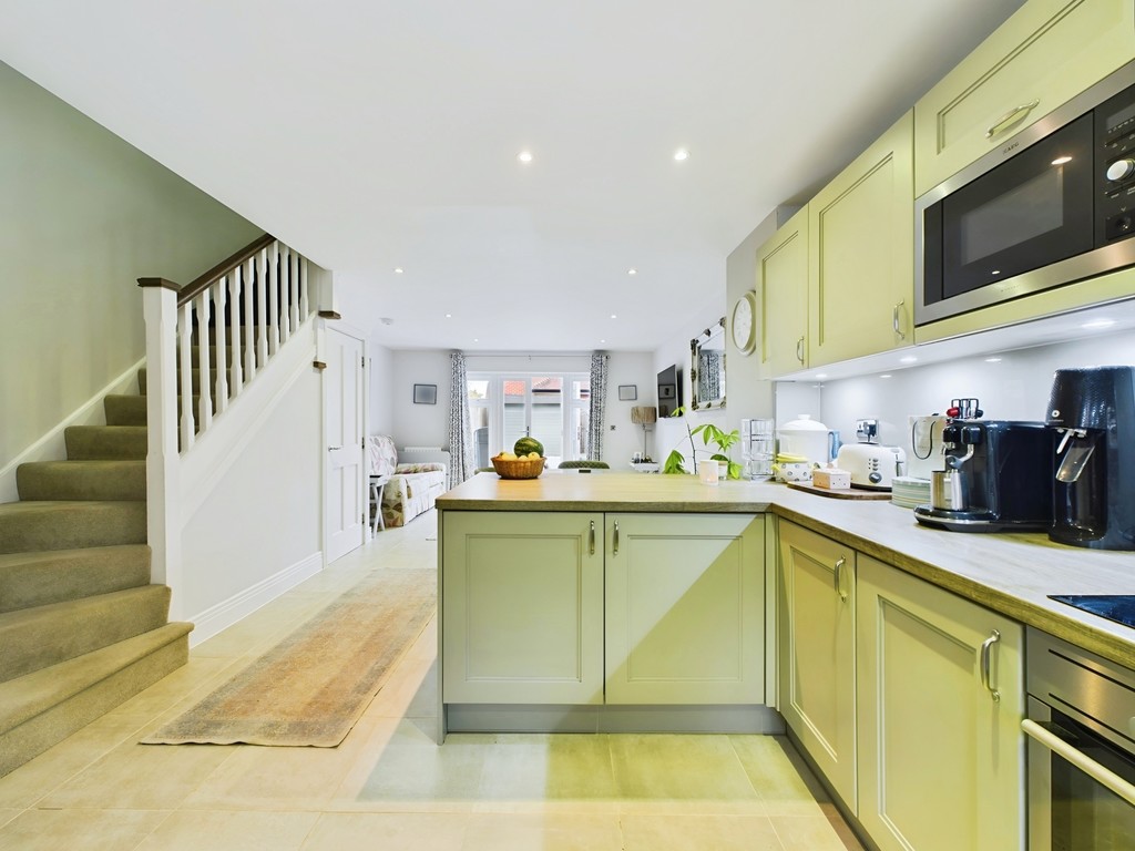 2 bed terraced house for sale in Willow Place, Barns Green  - Property Image 10