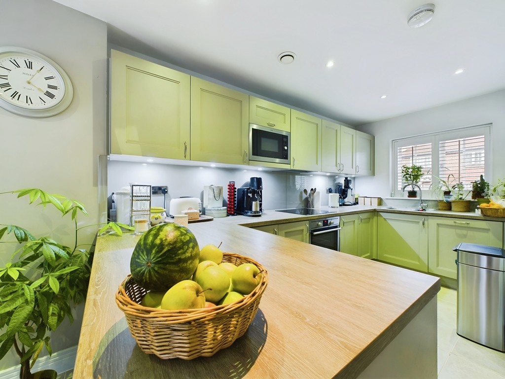 2 bed terraced house for sale in Willow Place, Barns Green  - Property Image 11
