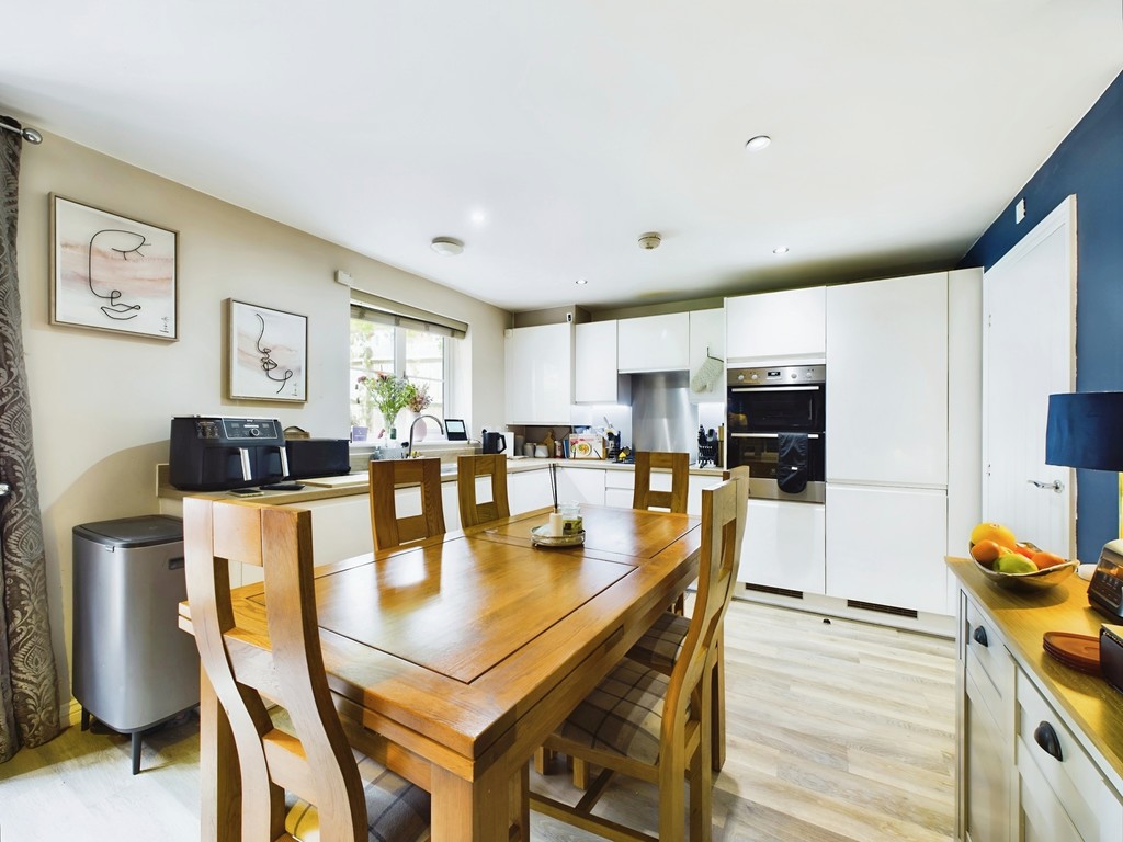 4 bed detached house for sale in Calico Street, Horsham  - Property Image 3