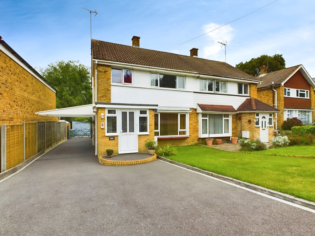 3 bed semi-detached house for sale in Highlands Road, Horsham  - Property Image 1