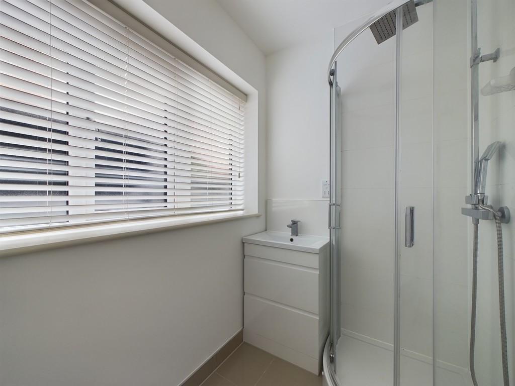 1 bed apartment to rent in Holmes Park, North Street  - Property Image 3