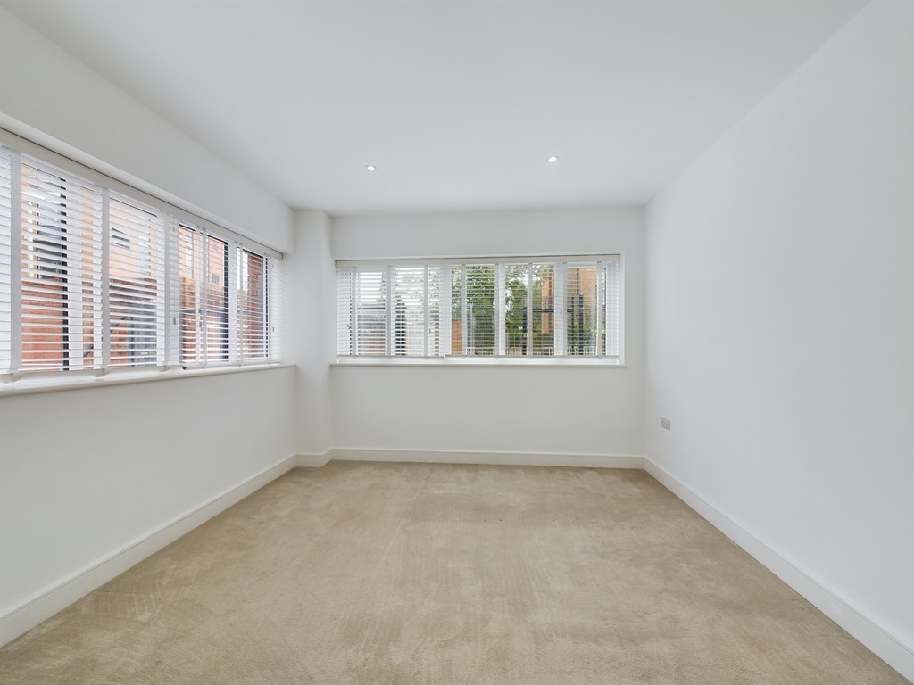 1 bed apartment to rent in Holmes Park, North Street  - Property Image 4