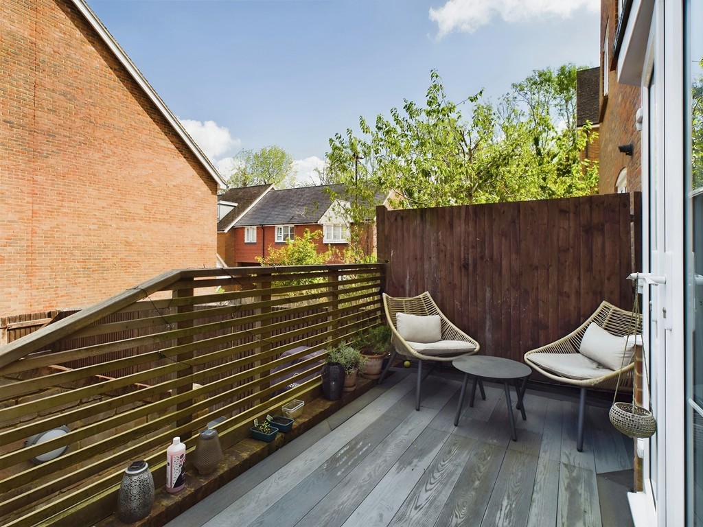 4 bed terraced house for sale in Brick Lane, West Sussex  - Property Image 20